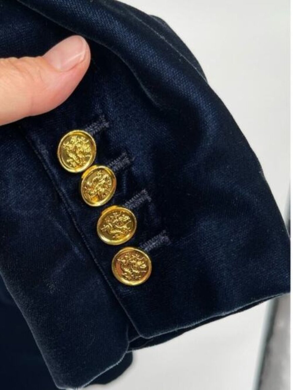 Smythe Sapphire Blue Peaked Lapel Velvet Structured Blazer size 4 - Picture 8 of 11